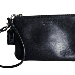 Coach Small Leather Wristlet Corner Zip Pouch Black